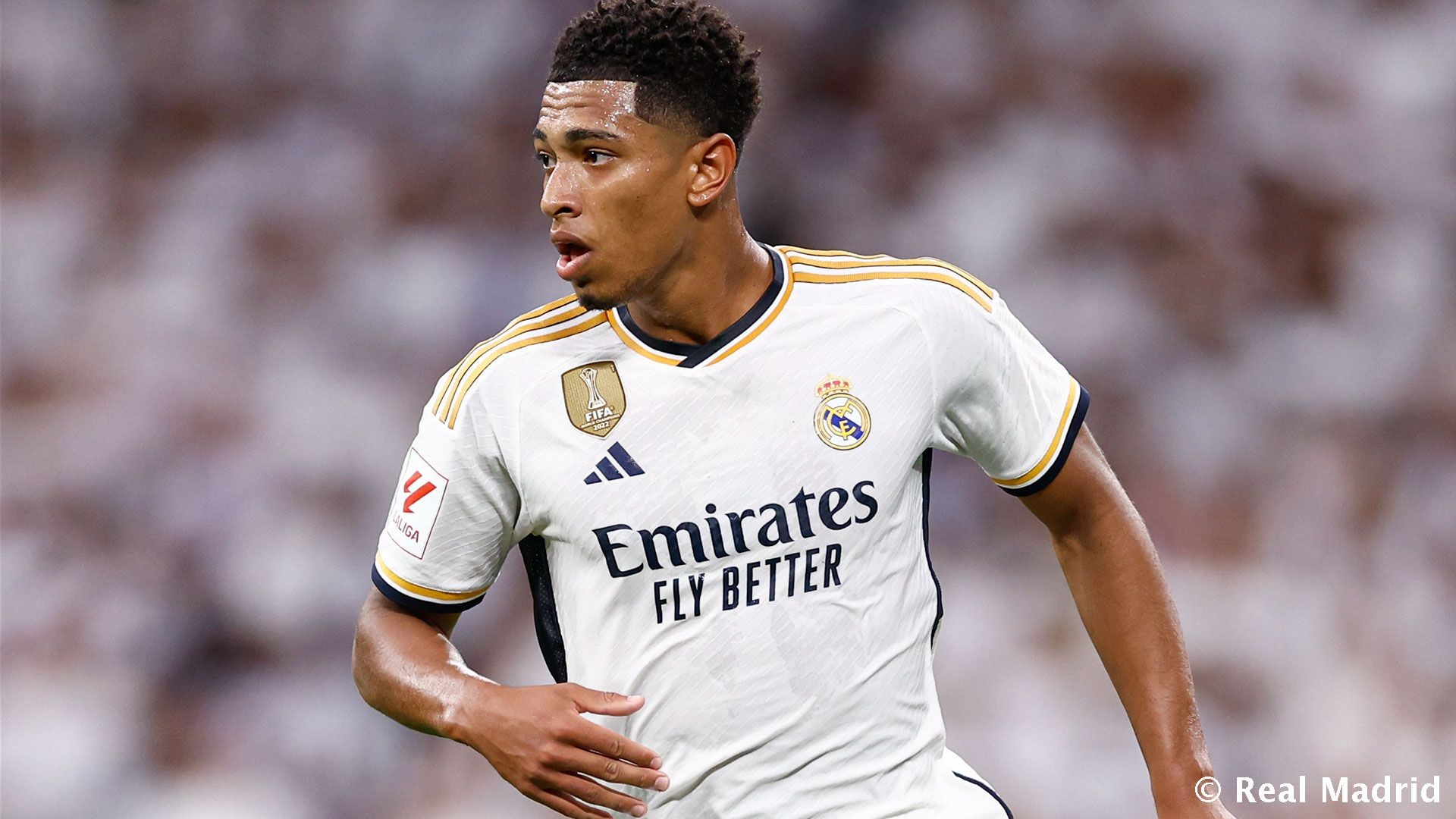 青岛西海岸与国瑞体育赞助签约，国瑞体育赞助80万元理疗产品