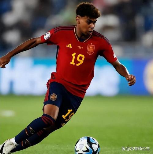 埃及媒体：有沙特俱乐部为萨拉赫开出薪资超过C罗的报价