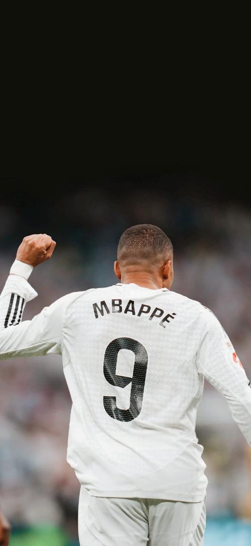 美记：字母哥表示自己要养好身体为球队而战，而不是逃避困难