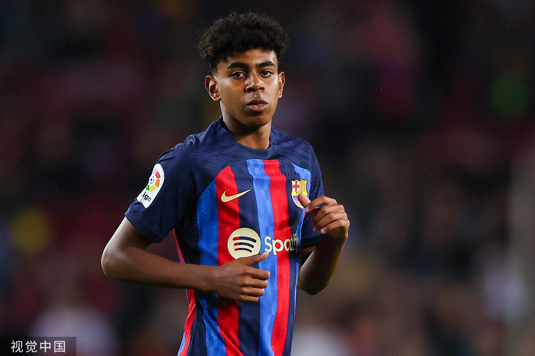 从乒坛大魔王到家庭主妇，张怡宁一身名牌买菜，结婚后被宠成宝